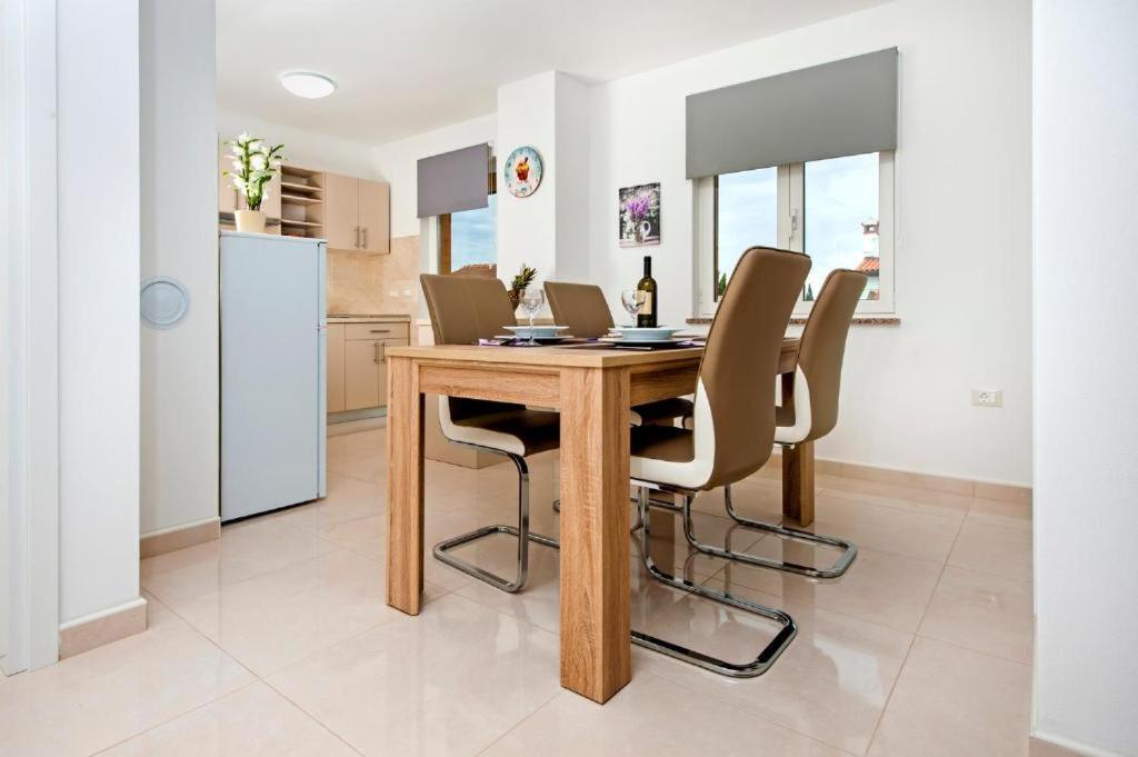 Aria Room And Apartmant Fuga Rovinj Ngoại thất bức ảnh